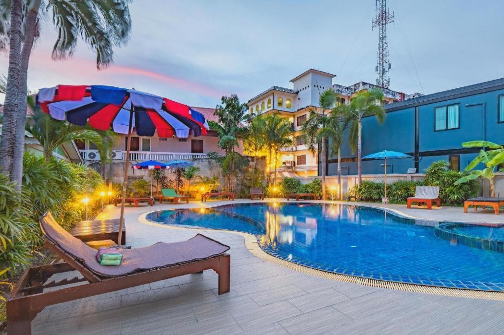Tycoon Place Garden Паттайя Экстерьер фото